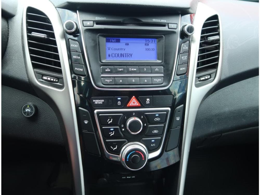 2013 Hyundai i30 - 12