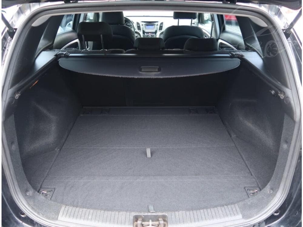 2013 Hyundai i30 - 13
