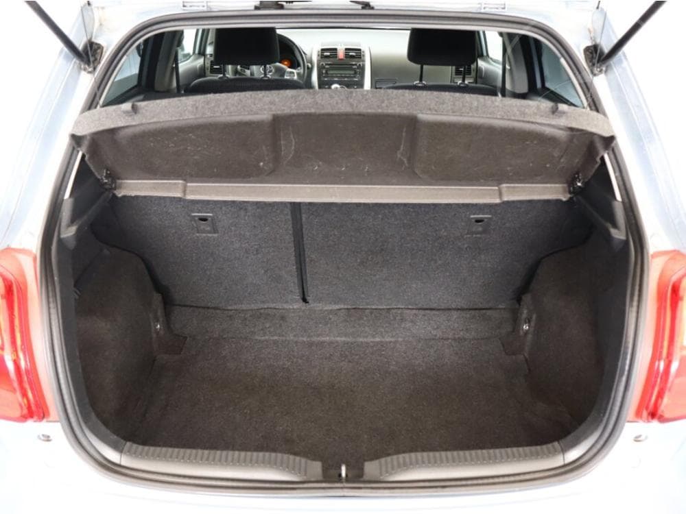 2010 Toyota AURIS - 10