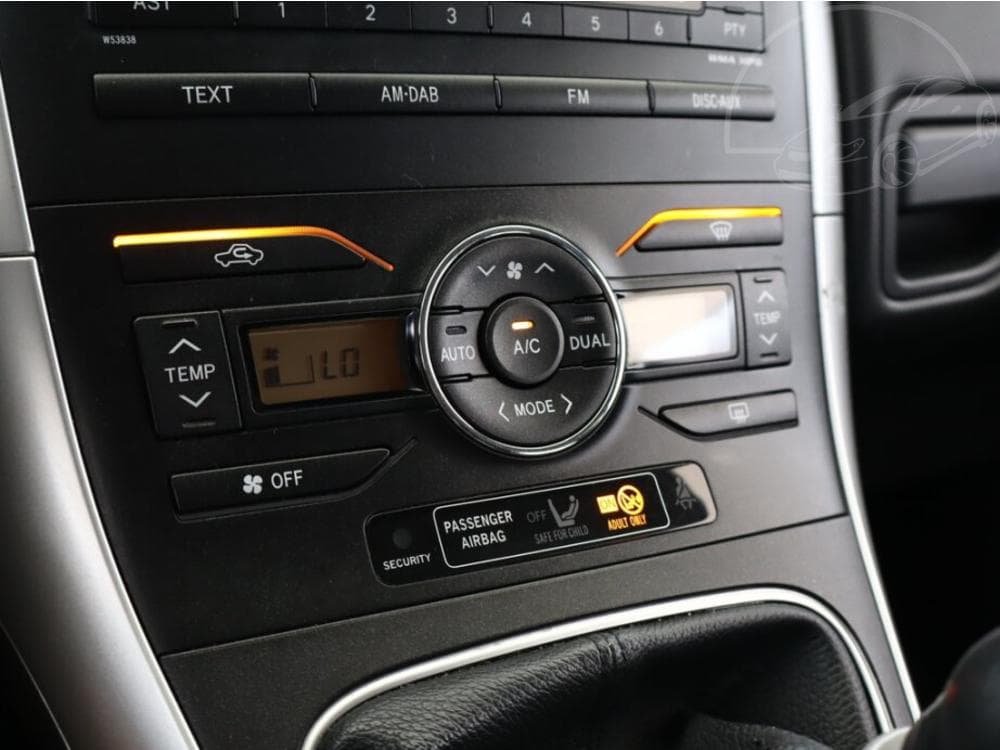 2010 Toyota AURIS - 14