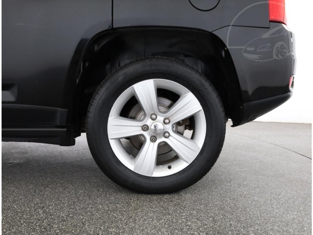2012 Jeep COMPASS - 15