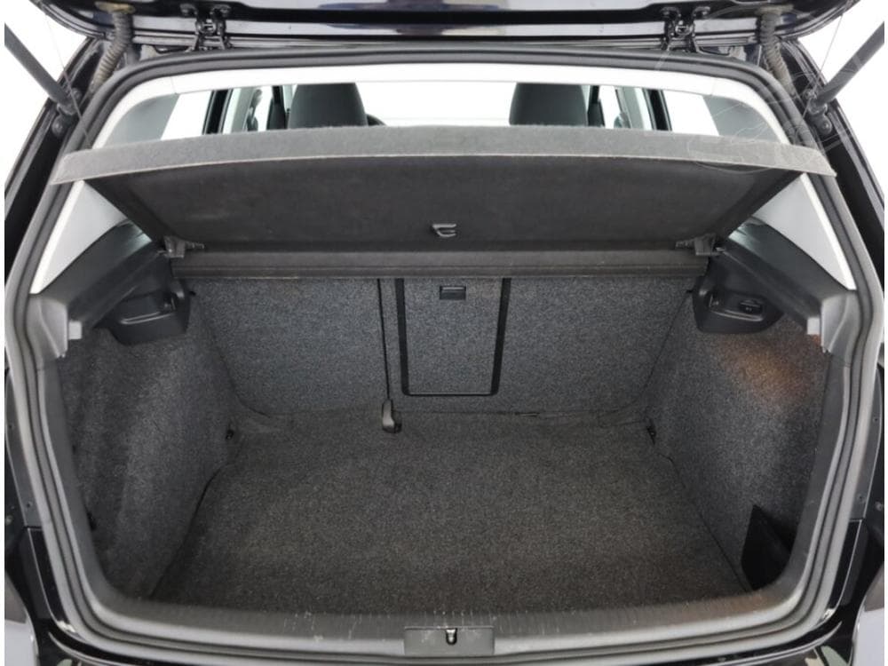 2010 Volkswagen GOLF - 14
