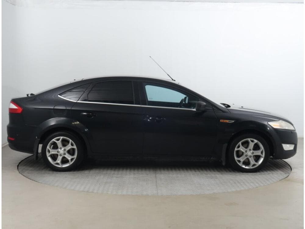 2011 Ford MONDEO - 6