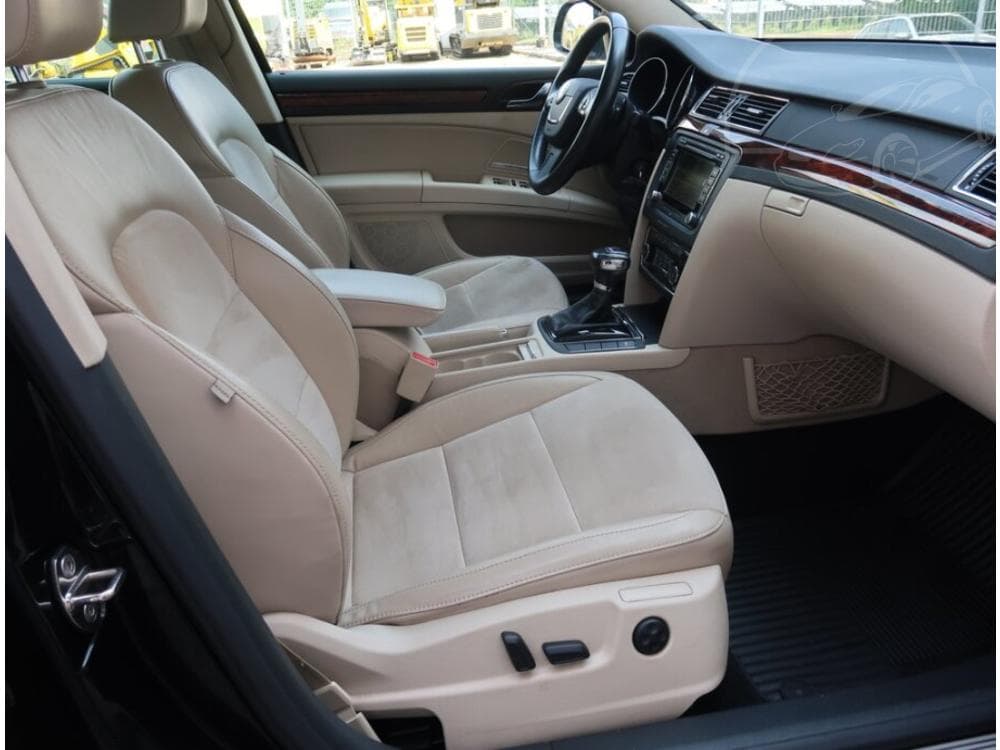 2012 Škoda SUPERB - 9