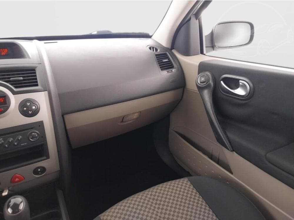 2003 Renault MEGANE - 8