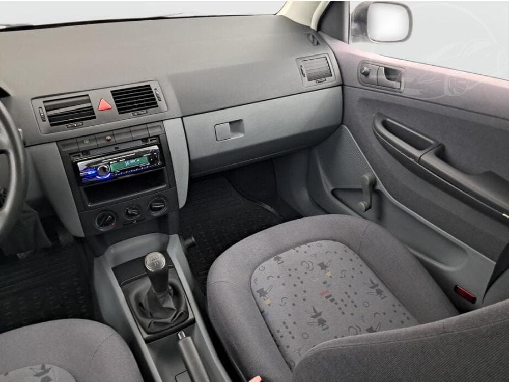 2002 Škoda FABIA - 8