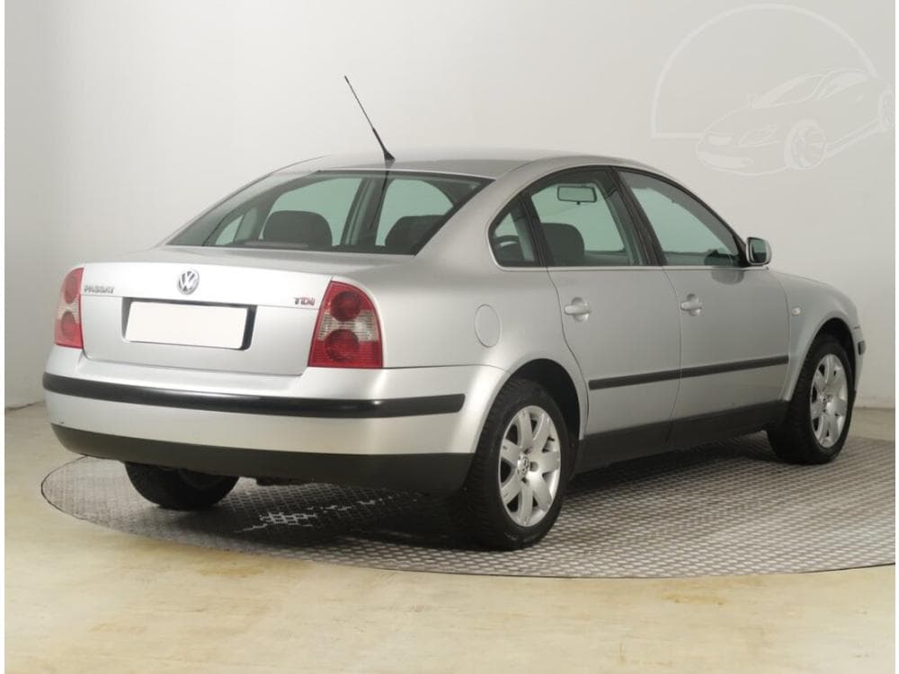 2004 Volkswagen PASSAT - 5