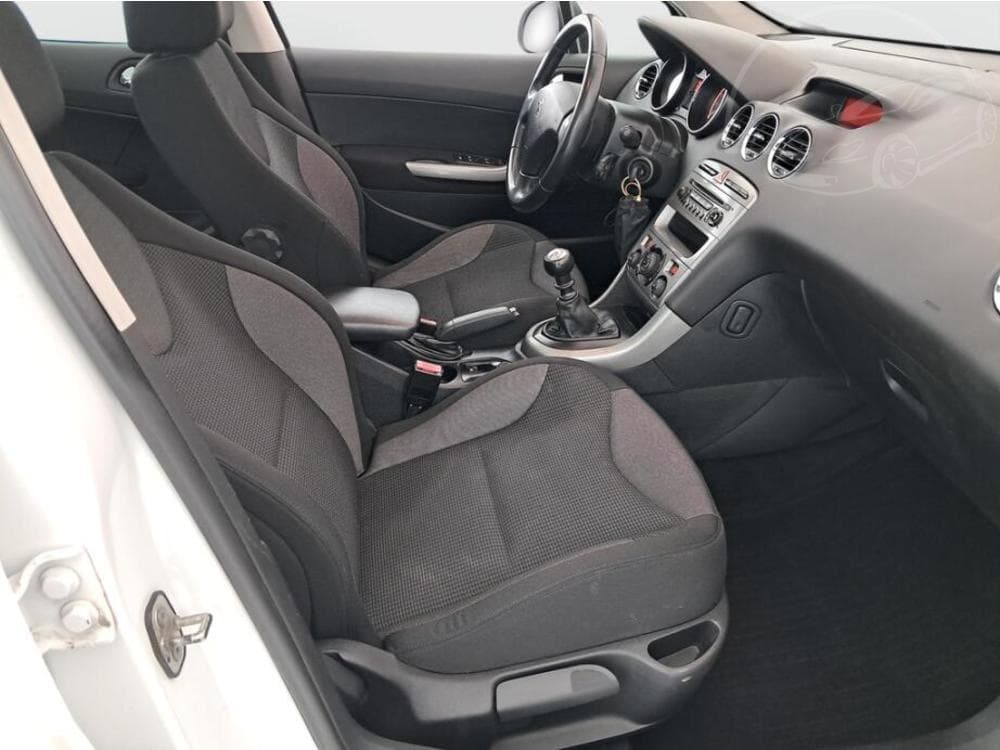 2012 Peugeot 308 - 9