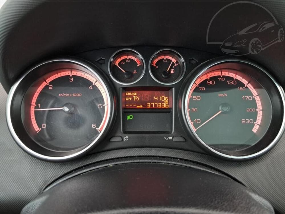 2012 Peugeot 308 - 11