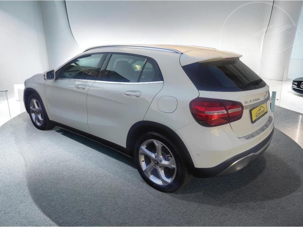 2017 Mercedes-Benz GLA - 7