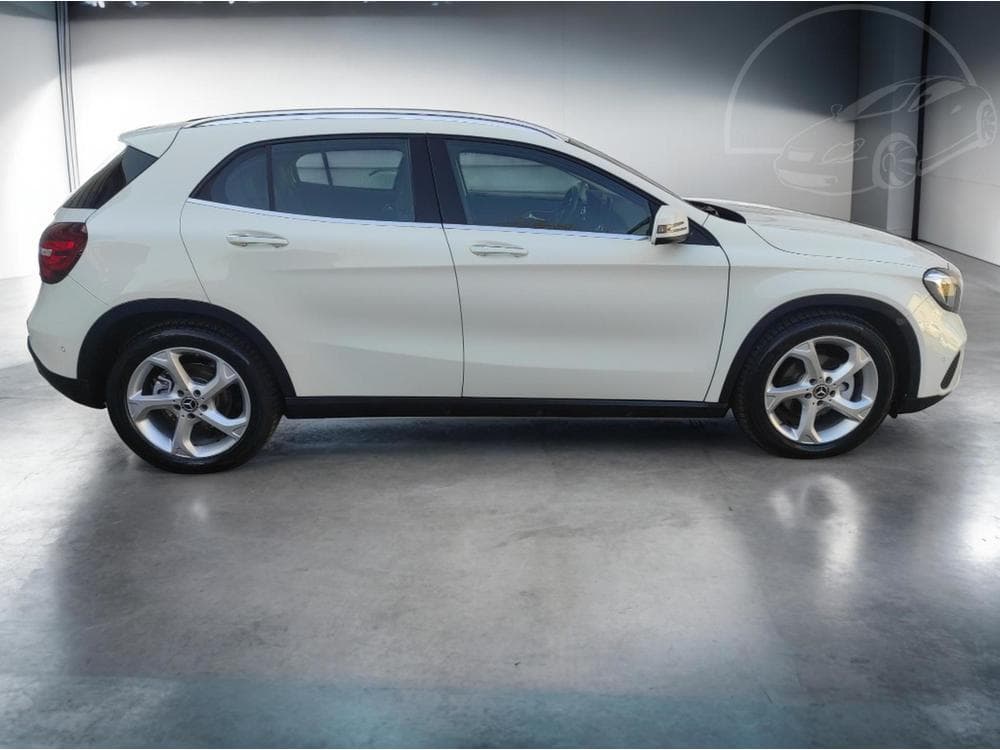 2017 Mercedes-Benz GLA - 13