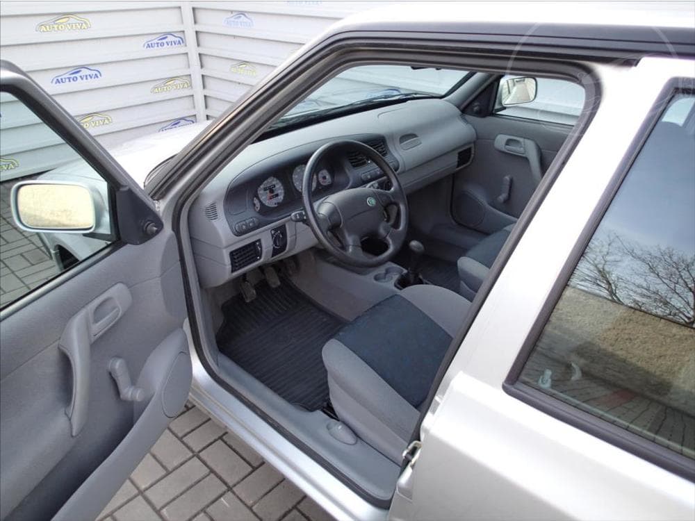 2000 Škoda FELICIA - 11