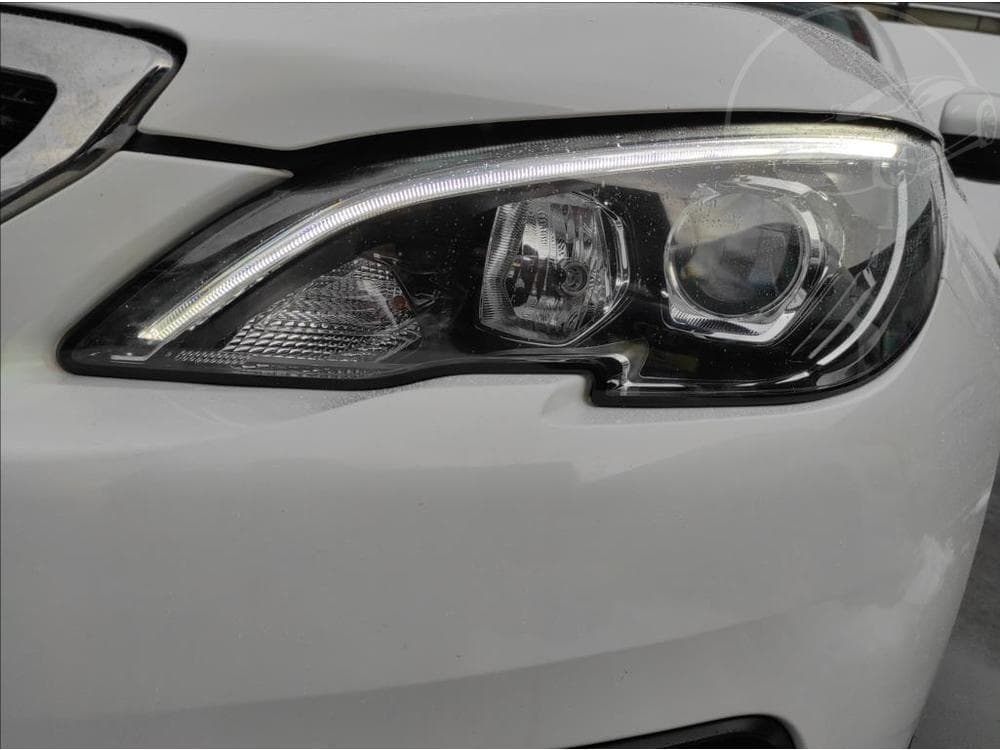 2019 Peugeot 308 - 8