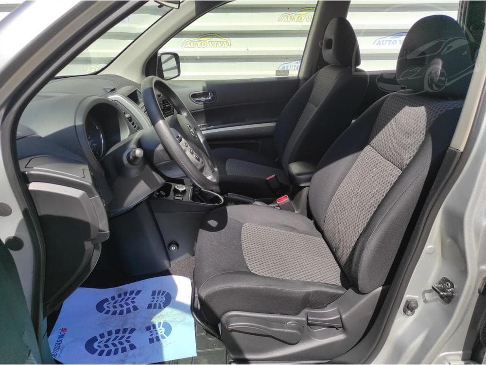 2010 Nissan X-TRAIL - 8