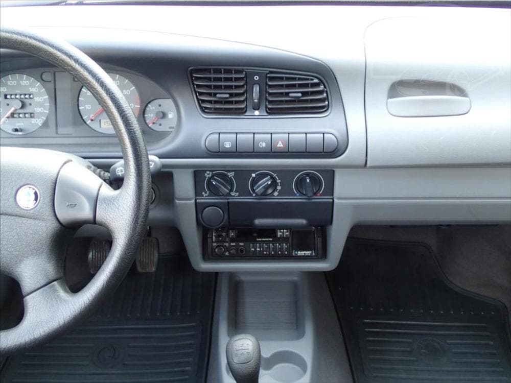 2000 Škoda FELICIA - 17