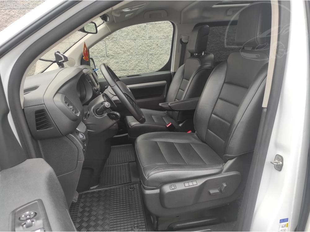 2022 Toyota Proace - 17