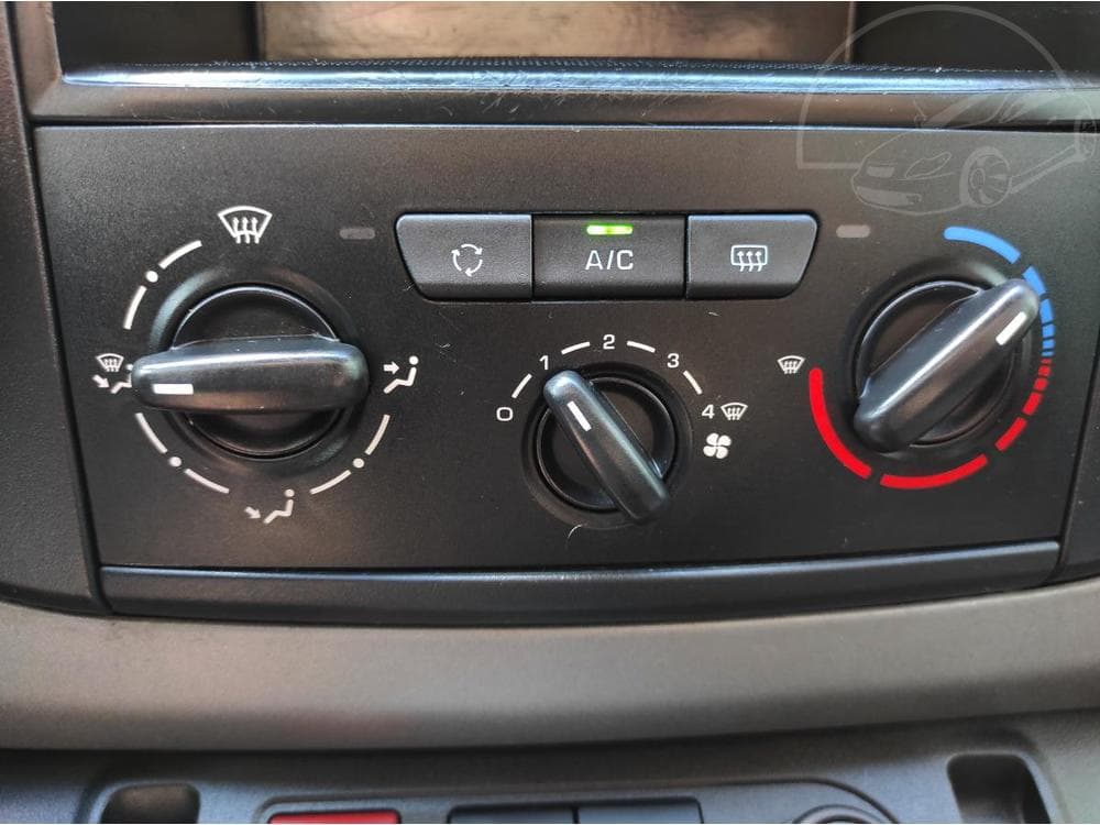 2017 Peugeot Partner - 12