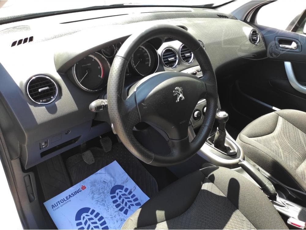 2013 Peugeot 308 - 12