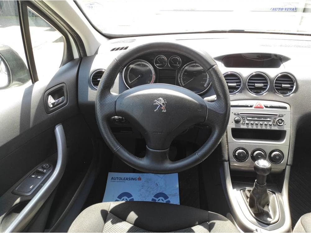 2013 Peugeot 308 - 13