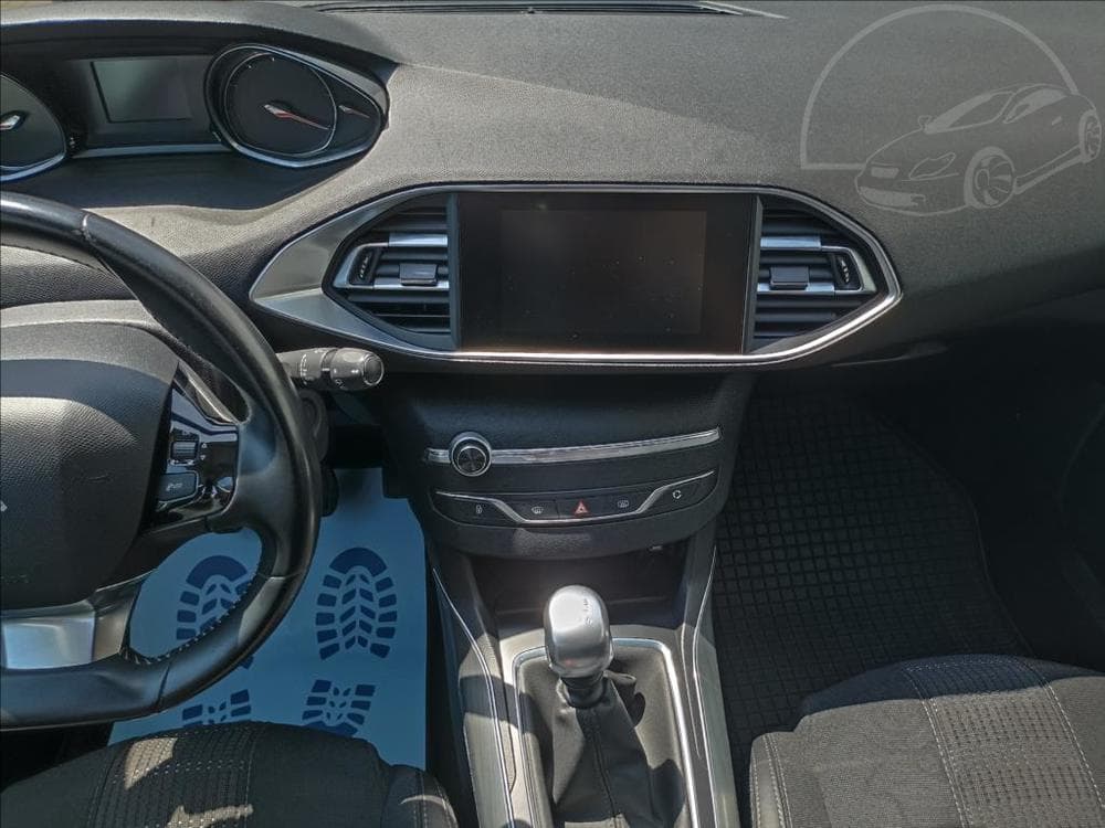 2018 Peugeot 308 - 16