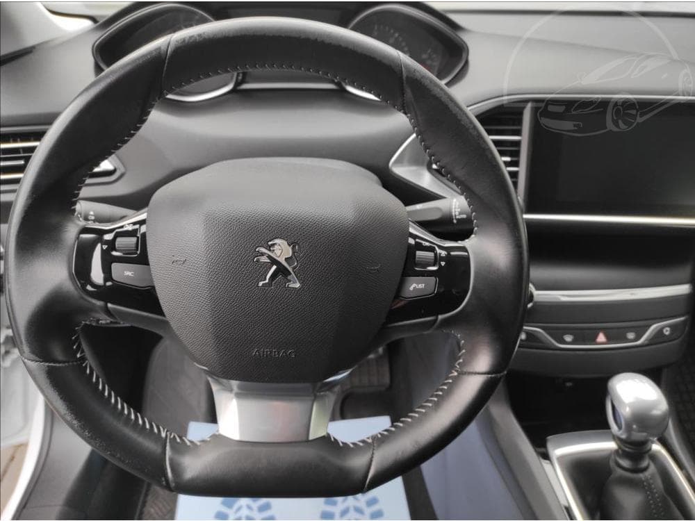 2019 Peugeot 308 - 16