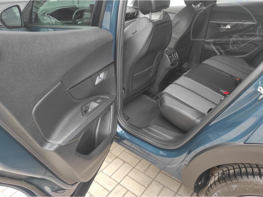 2022 Peugeot 3008 - 61