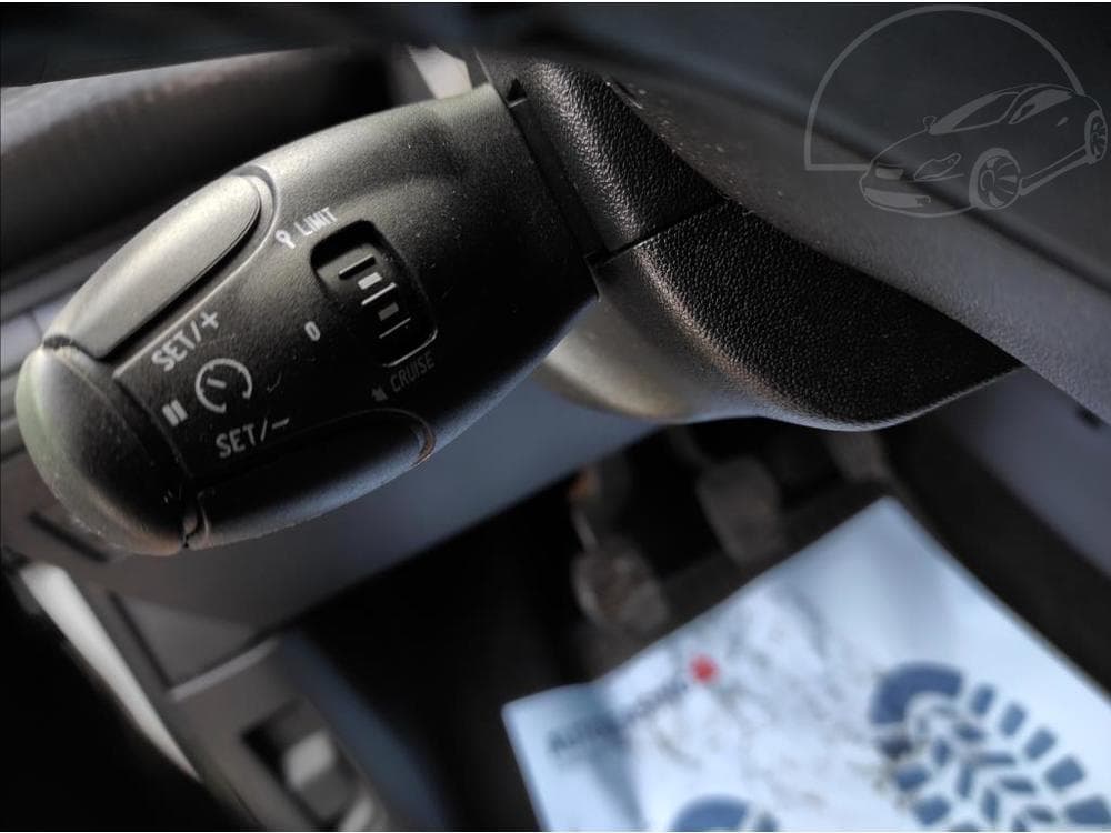 2019 Peugeot 2008 - 18