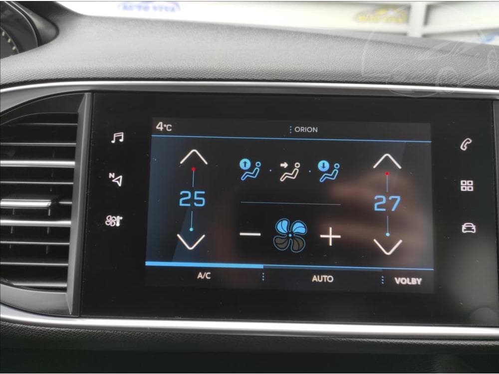 2019 Peugeot 308 - 19