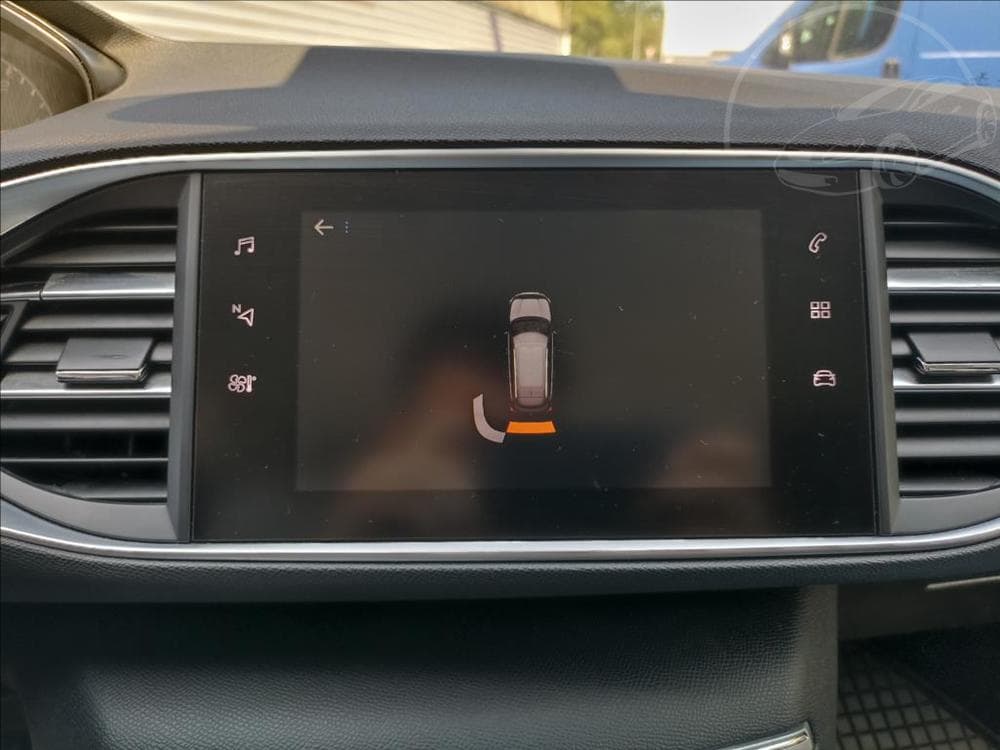 2018 Peugeot 308 - 20