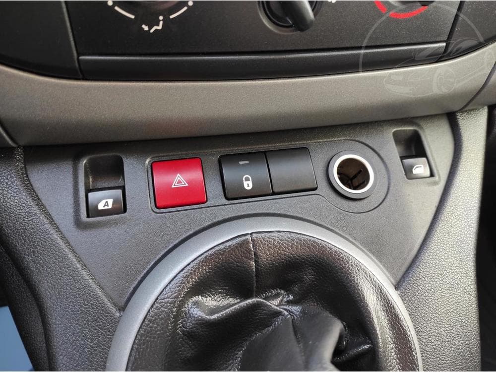 2017 Peugeot Partner - 20