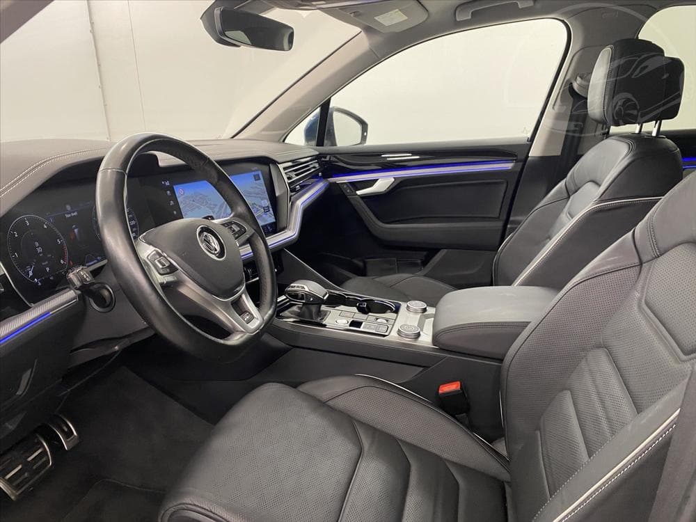 2020 Volkswagen Touareg - 6