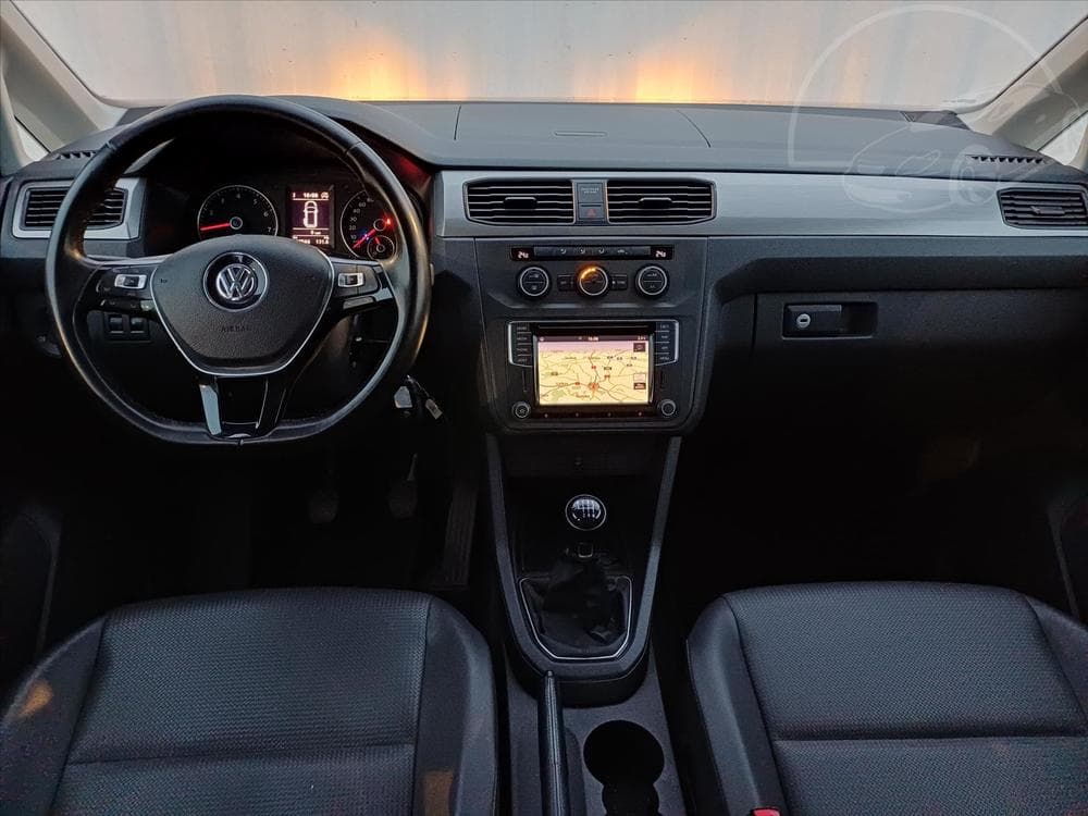 2019 Volkswagen Caddy - 10