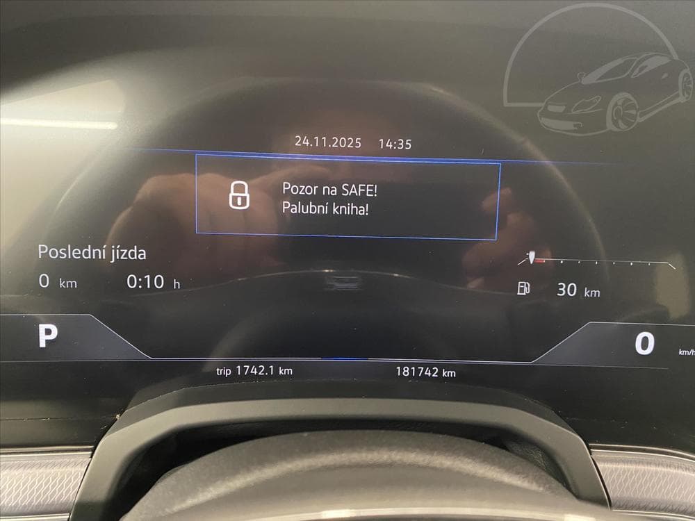 2020 Volkswagen Touareg - 11