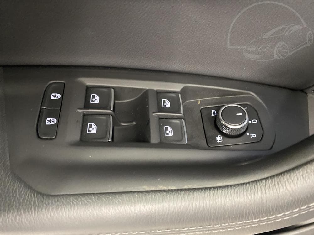 2020 Volkswagen Touareg - 12