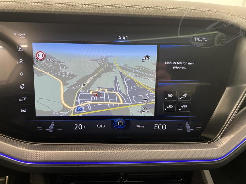 2020 Volkswagen Touareg - 14