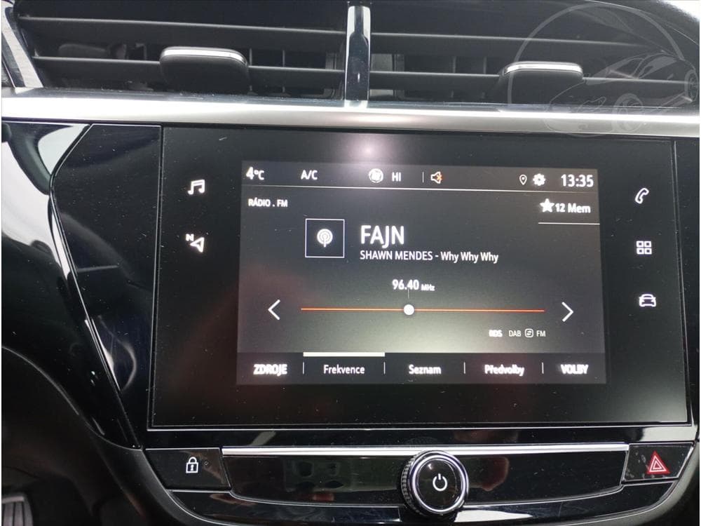 2020 Opel Corsa - 16