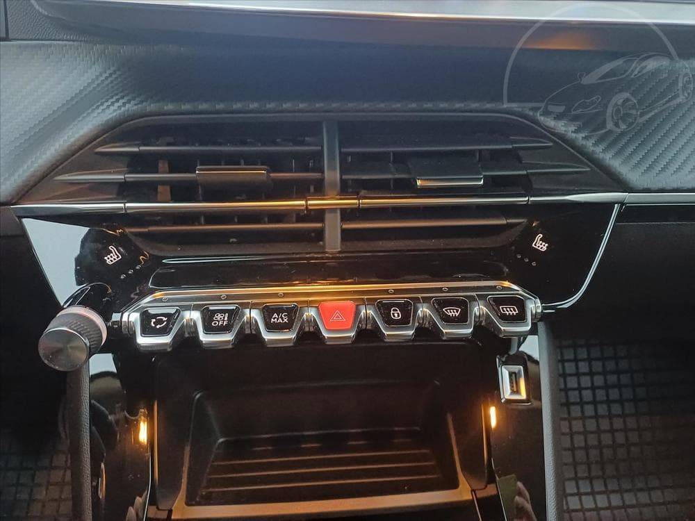 2022 Peugeot 2008 - 18