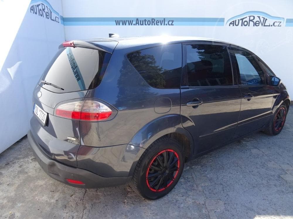 2008 Ford S-MAX - 4