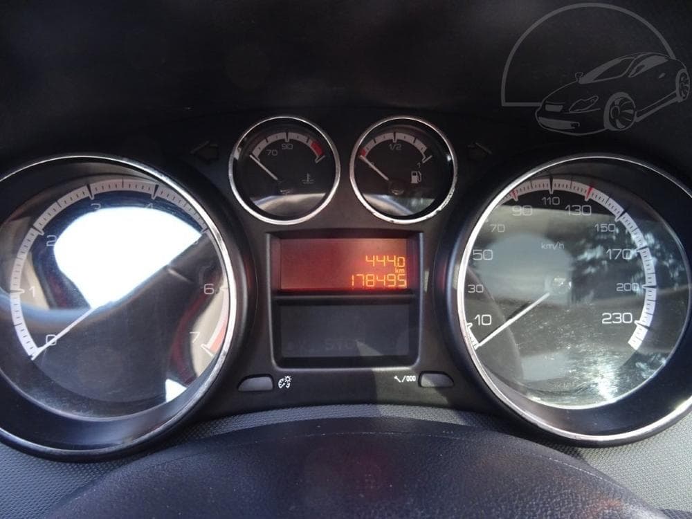 2008 Peugeot 207 - 8