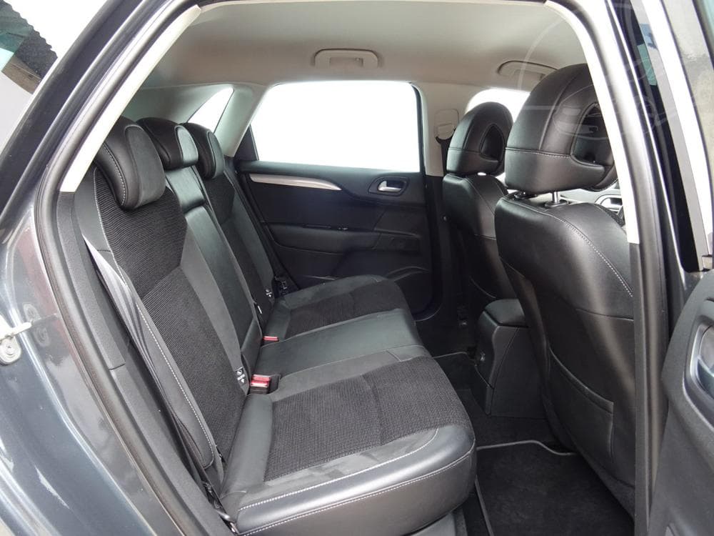 2013 Citroen C4 - 19