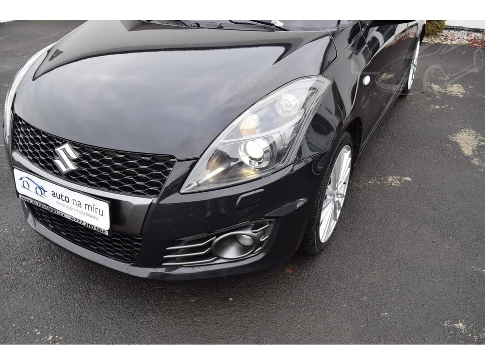 2013 Suzuki Swift - 2