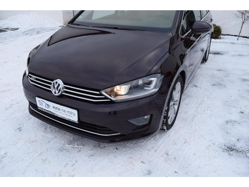 2018 Volkswagen Golf - 2