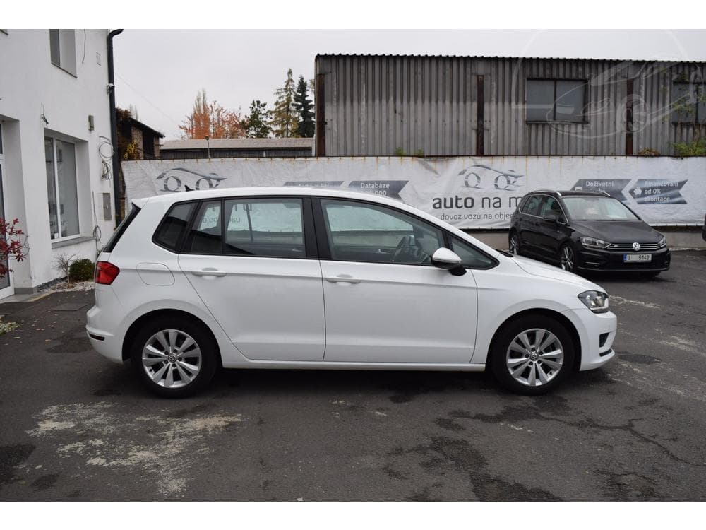 2017 Volkswagen Golf - 7