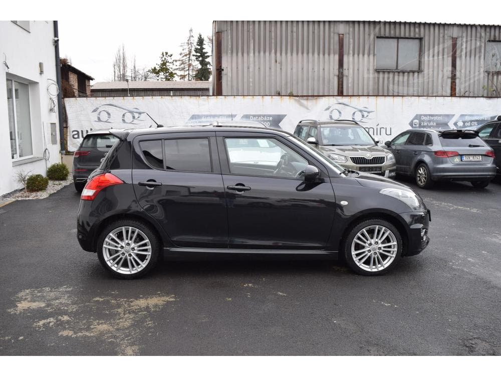 2013 Suzuki Swift - 7