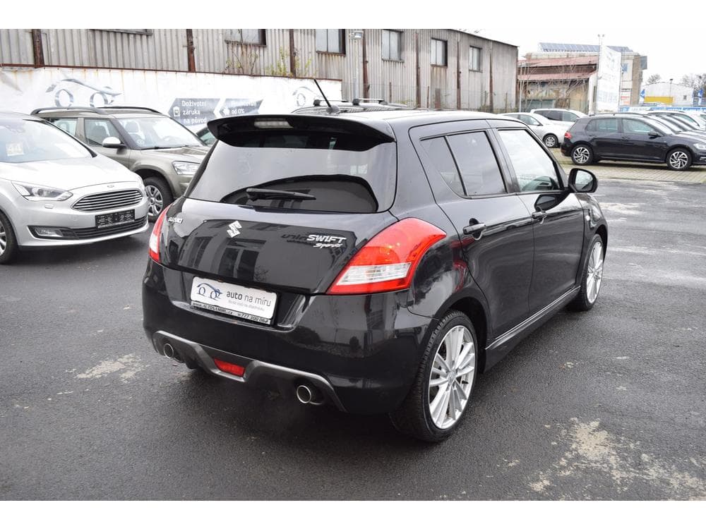 2013 Suzuki Swift - 8