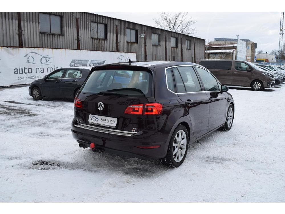 2018 Volkswagen Golf - 8