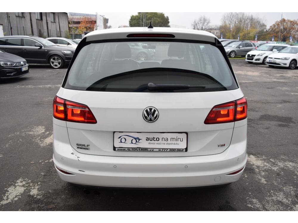 2017 Volkswagen Golf - 9