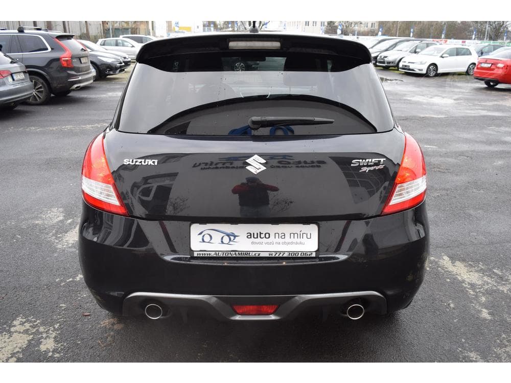 2013 Suzuki Swift - 9