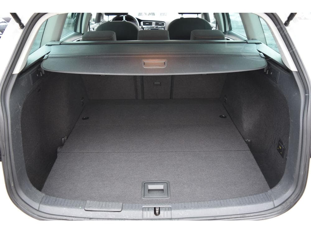 2016 Volkswagen Golf - 10