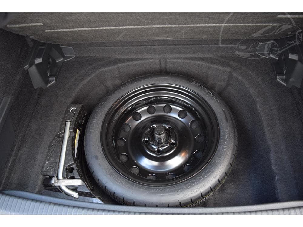 2020 Volkswagen Golf - 11